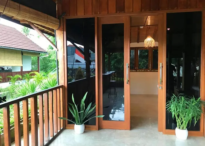 The Farm Canggu Party Hostel Canggu (Bali)